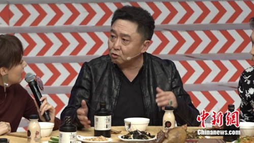 于谦参演《ouxiang》 点击进入下一页