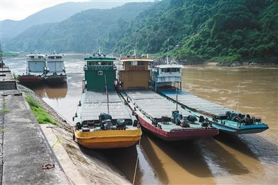 点击进入下一页