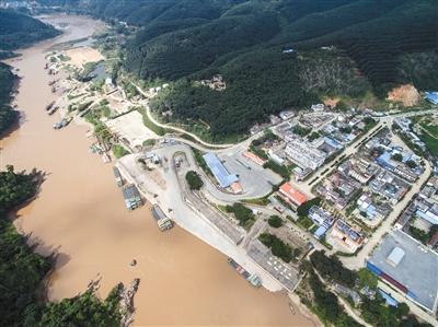 点击进入下一页