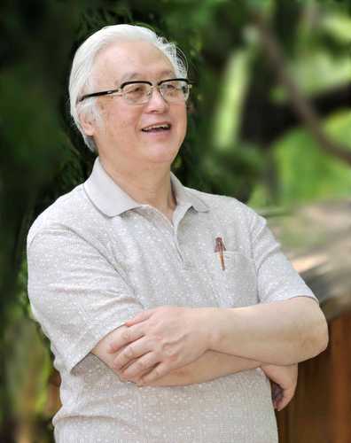 李燕先生近照.jpg (3.22M) 李燕先生近照.jpg (3.22M)