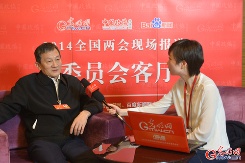 吴江委员:文化认同是最好民族凝聚力 吴江委员:文化认同是最好民族凝聚力