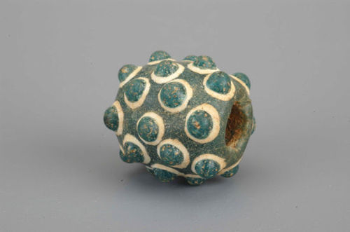 三十眼琉璃珠 1990年长沙市浏城桥M2出土 长沙市博物馆藏