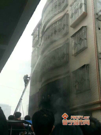 广东普宁一内衣厂发生火灾11人死亡-2