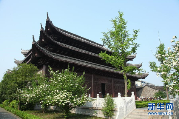 高精复制版《四库全书》亮相扬州-2 高精复制版《四库全书》亮相扬州-2