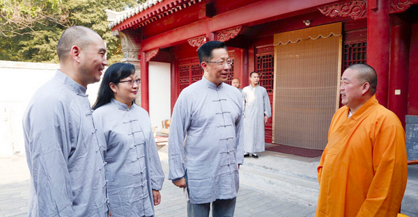 疯狂英语李阳皈依佛门-少林寺称:并未出家2 疯狂英语李阳皈依佛门-少林寺称:并未出家2