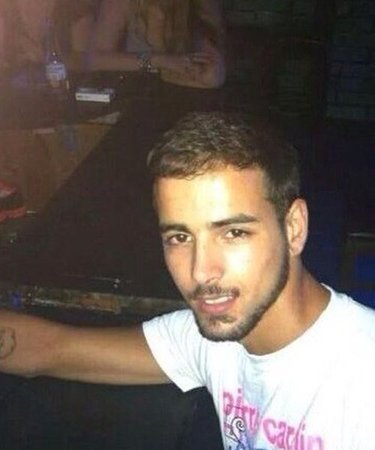 阵亡23岁的阿迪-布里加生前照片。