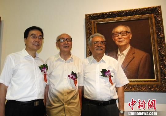 1407823851_wtgAea 1407823851_wtgAea