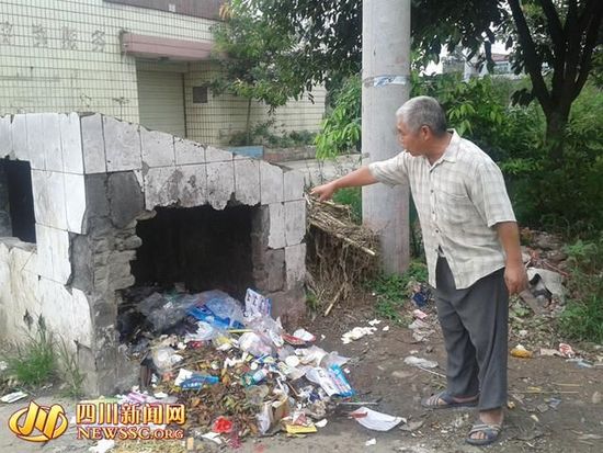 弃婴在垃圾池内被发现 弃婴在垃圾池内被发现