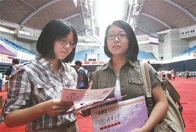 清华新生最大年龄32岁 “考霸”8年终进清华4 清华新生最大年龄32岁 “考霸”8年终进清华4