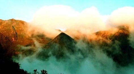 乐山峨边黑竹沟被称神秘的中国百慕大