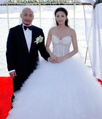 两人结婚照 两人结婚照