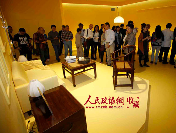 新颖的展陈方式令观众们赞叹不已_副本 新颖的展陈方式令观众们赞叹不已_副本