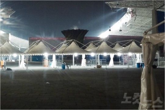 仁川亚运会主会场圣火熄灭十余分钟 仁川亚运会主会场圣火熄灭十余分钟