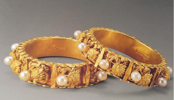 金镶九龙戏珠镯