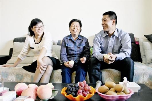 赵庆珍夫妇让程妈妈的晚年生活不会孤单 赵庆珍夫妇让程妈妈的晚年生活不会孤单