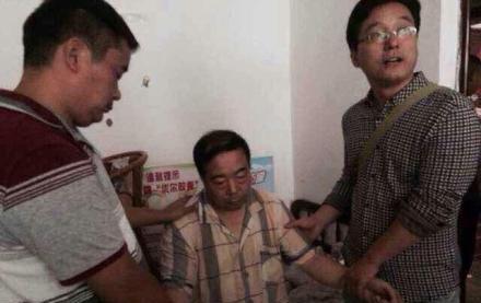 微博上疑似郭宜品被控制的图片 微博上疑似郭宜品被控制的图片