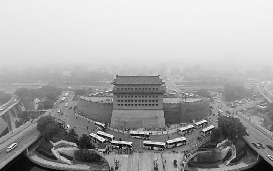 北京近日覆盖在雾霾之中 北京近日覆盖在雾霾之中
