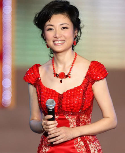 周涛(资料图)  周涛(资料图)