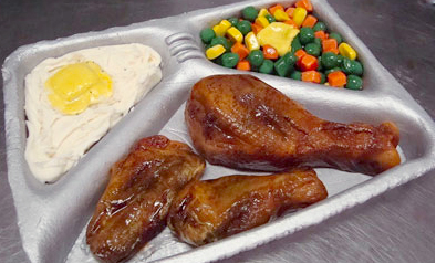 女子做出美味蛋糕酷似鸡翅-外形逼真2 女子做出美味蛋糕酷似鸡翅-外形逼真2