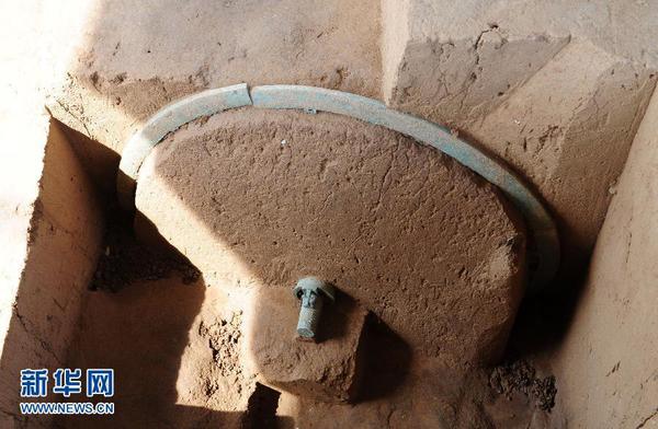 这是“青铜马车”的车轮（10月14日摄）。