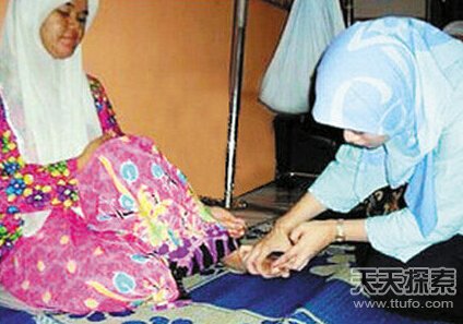 脚趾长出石块听来犹如传说 脚趾长出石块听来犹如传说