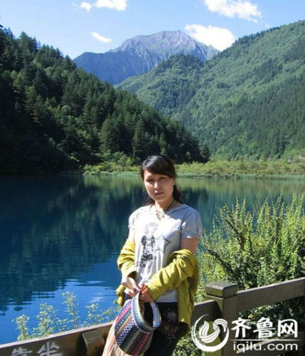 试卷出题者是山东师大附中英语老师谢卉。