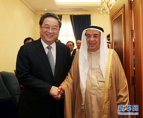 11月6日，正在巴林进行正式友好访问的全国政协主席俞正声在麦纳麦会见巴林副首相穆罕默德。 新华社记者刘卫兵摄