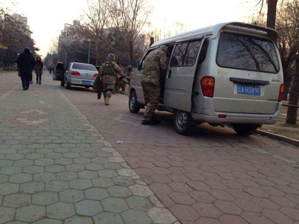 公车私用真人CS2 公车私用真人CS2