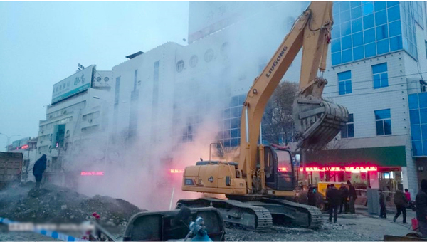 甘肃酒泉供热管网爆裂-15万人停暖-3