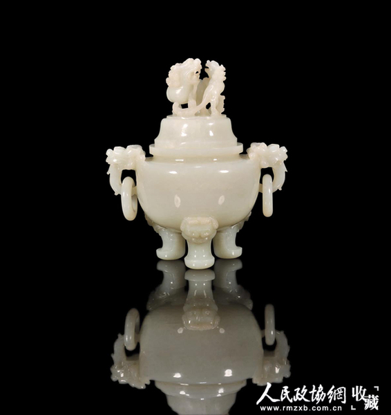 清中期 白玉太狮少狮钮炉_副本 清中期 白玉太狮少狮钮炉_副本