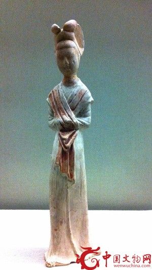 女俑，唐代，陕西历史博物馆藏。