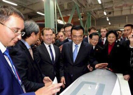 总理在俄罗斯签署高铁合作备忘录  总理在俄罗斯签署高铁合作备忘录