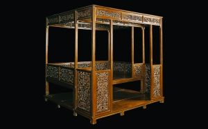 清黄花梨拔步床 清黄花梨拔步床