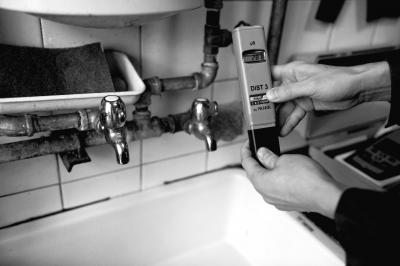 北京24天供水管网完成“南水”7600次水质检测 北京24天供水管网完成“南水”7600次水质检测