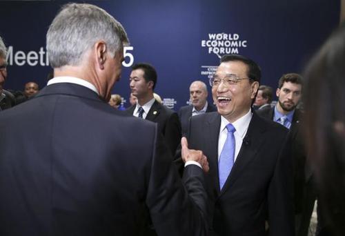 李克强总理与工商理事会代表对话会的嘉宾交流2 李克强总理与工商理事会代表对话会的嘉宾交流2