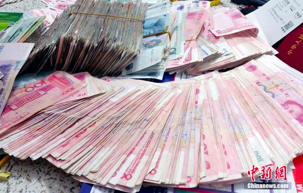 南昌铁路警方摧毁一特大制贩假票团伙10