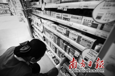 调查显示:深圳半数居民过期药处理不当 调查显示:深圳半数居民过期药处理不当