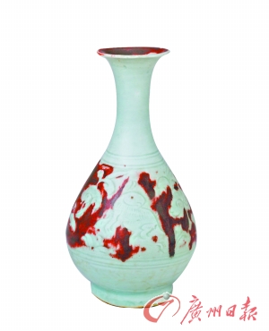 元 釉里红兔纹玉壶春瓶 元 釉里红兔纹玉壶春瓶