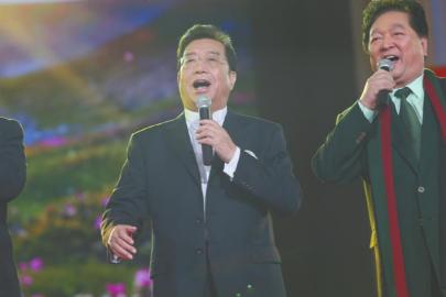 李双江离婚传言系谣言 复出献歌精神抖擞 李双江离婚传言系谣言 复出献歌精神抖擞