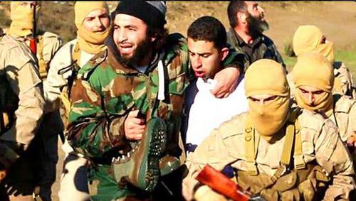 卡萨斯贝12月24日坠机被俘