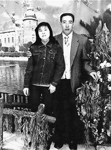 周作堂和妻子生前合影。资料图片