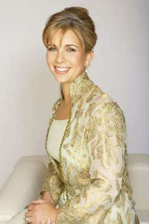 　　约旦哈雅公主是约旦国王阿卜杜拉的妹妹，嫁给了迪拜酋长穆罕默德。这位公主最为人称道的是她热爱一切马术运动，还是第一个代表约旦参加国际马术运动的女性，也是在泛阿拉伯马术大赛上唯一获得过奖牌的女性。