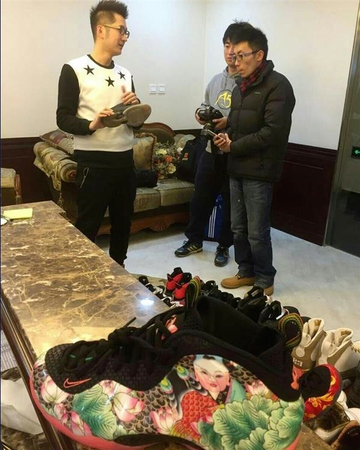 小伙为婚房典当球鞋换百万首付4 小伙为婚房典当球鞋换百万首付4