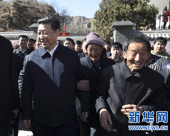 习近平回梁家河村看望父老乡亲7 习近平回梁家河村看望父老乡亲7