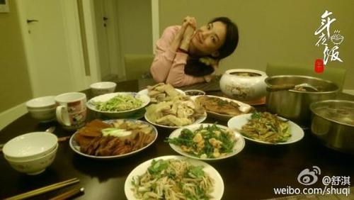 图为舒淇晒出的过年照。