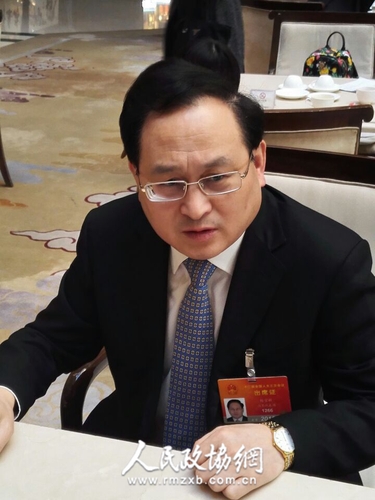 全国人大代表、山东省德州市委副书记，市长杨宜新原图_副本