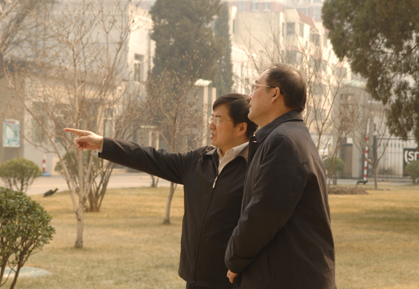 吉林省政协主席黄燕明接受本网专访1 吉林省政协主席黄燕明接受本网专访1