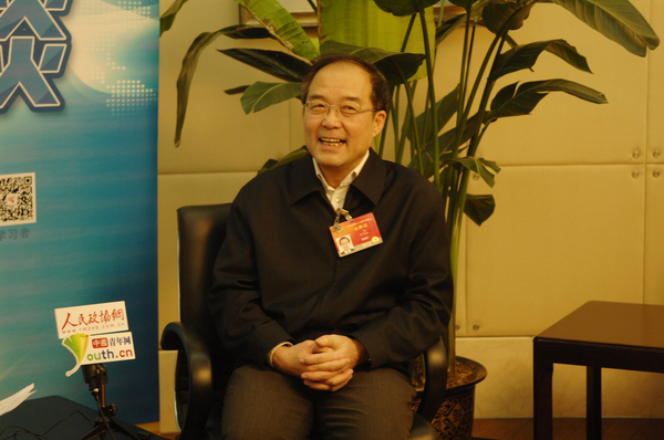 吉林省政协主席黄燕明接受本网专访5 吉林省政协主席黄燕明接受本网专访5