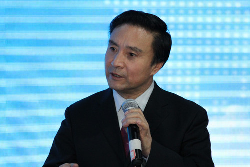 全国人大代表、集宁一中校长做客中国青年网“两会大家谈”中国青年网记者李延兵 摄