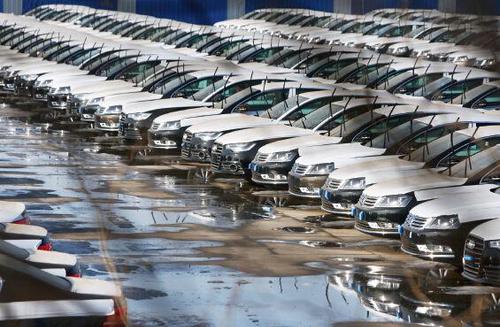 奥迪等合资品牌的热销，让一汽多名高管成为经销商重点公关的对象。